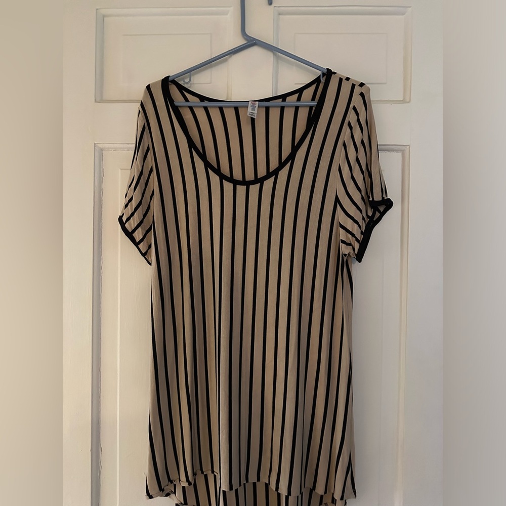 LuLa Roe Top XL